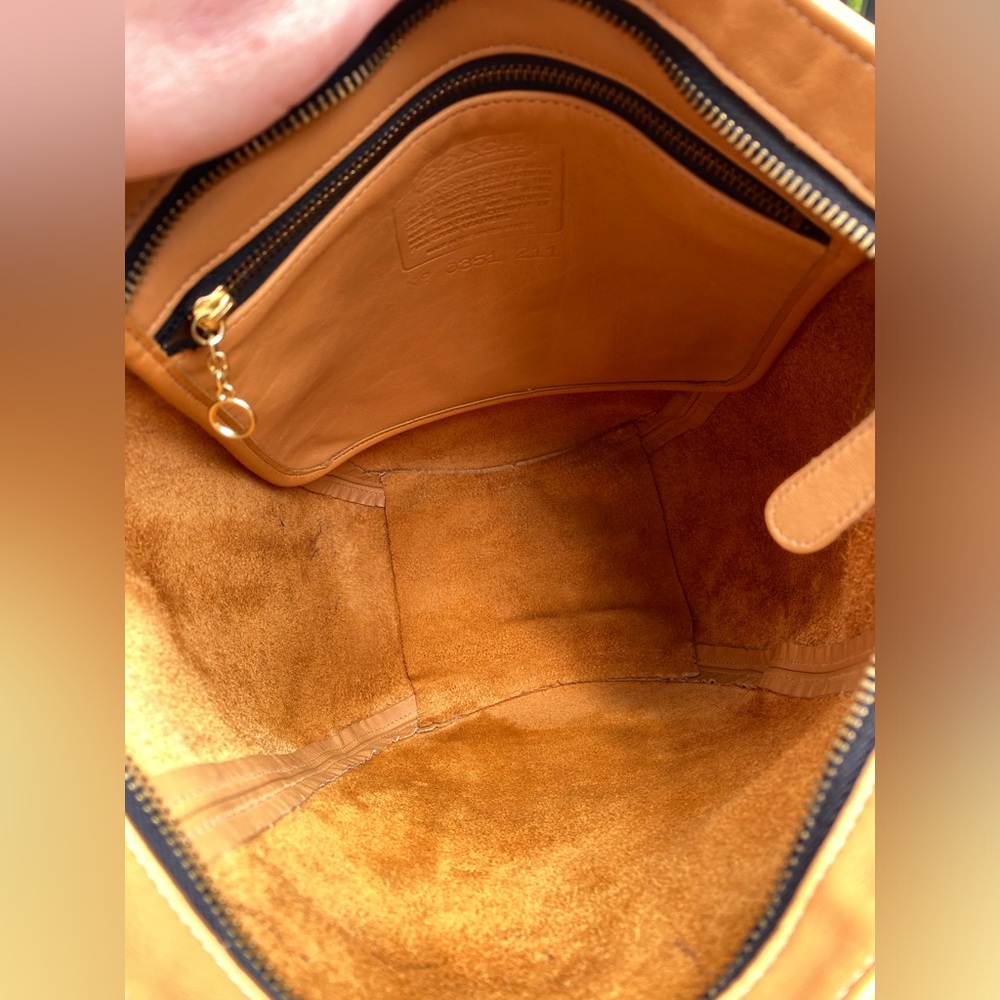 Vintage Coach Monterey Hobo #4027 Butterscotch Leather Shoulder Bag w/ Hangtag - Picture 13 of 16